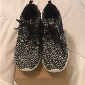 Free people movmt sneakers